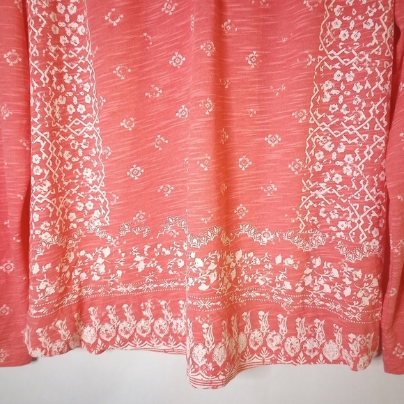Sonoma pink patterned top size medium - Picture 3 of 7